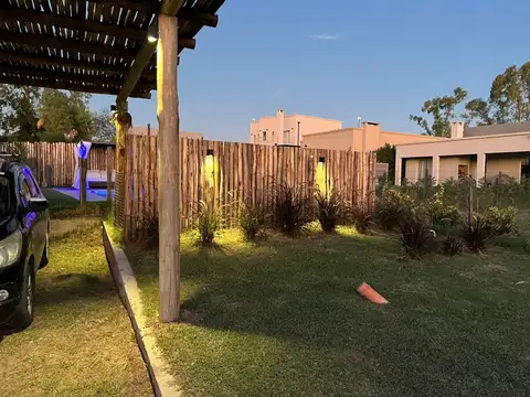 Casa en Alquiler en Pilar, USD 1.400