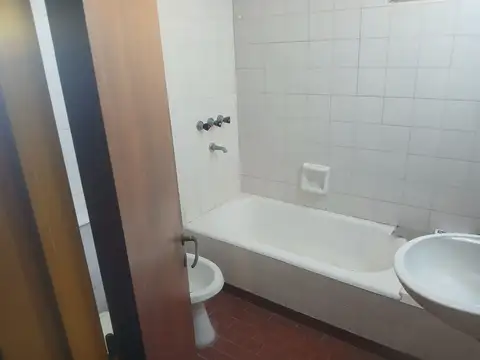 CASA EN VENTA BERISSO