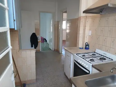 Depto Tipo Casa en Alquiler 50 años