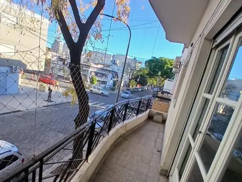Depto Tipo Casa en Alquiler de 3 ambientes
