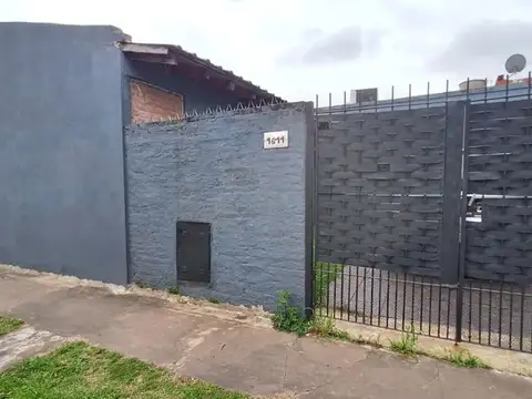 VENTA CASA 3 AMB BERNAL