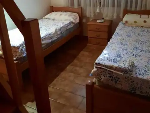 Depto Tipo Casa 4 ambientes con 1 baño
