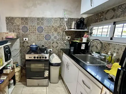 Casa 3 ambientes con 1 baño