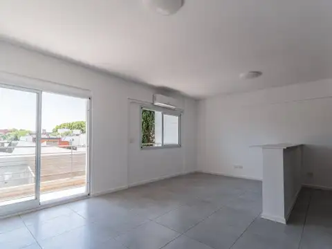 Miranda 5200 , Piso 2