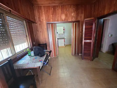 Casa 3 ambientes con 2 baños