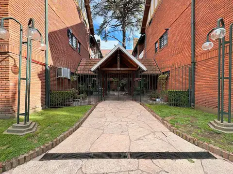 Venta Depto Duplex 3 amb c/Cochera - Banfield