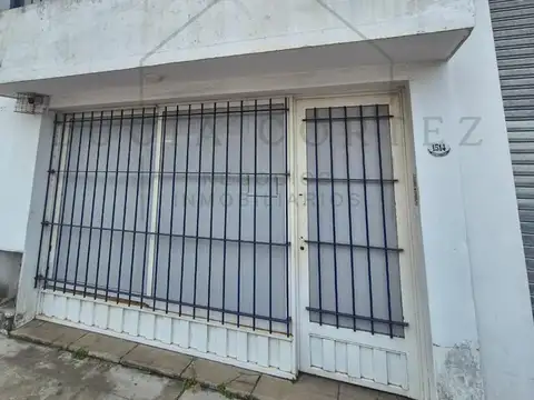 Galpón con local, oficinas y deposito en Don Torcuato