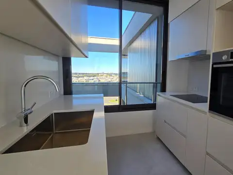 Departamento 4 ambientes con 5 baños