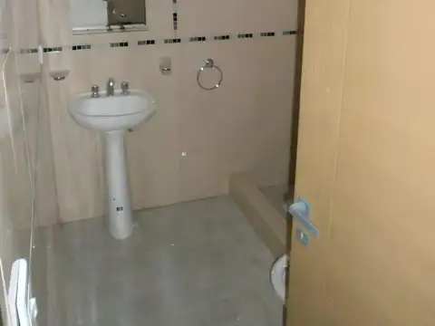 Depto Tipo Casa 5 ambientes con 4 baños