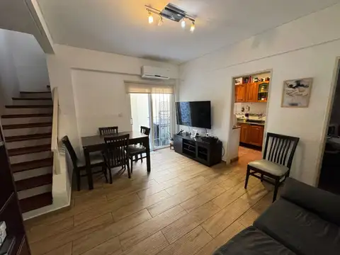 Depto Tipo Casa en Venta de 3 ambientes