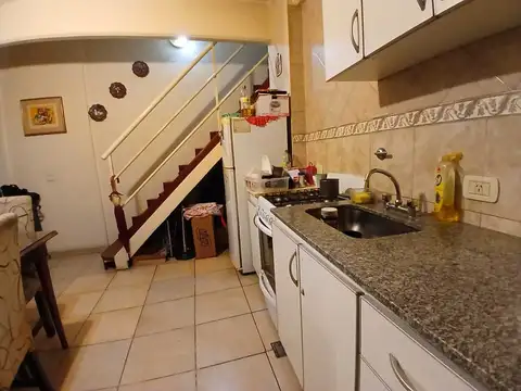 VENTA PH DE 3 AMBIENTES EN BALVANERA