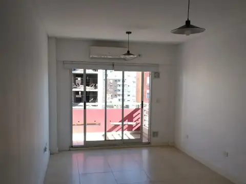En Venta Monoambiente al frente con Cochera en Saavedra