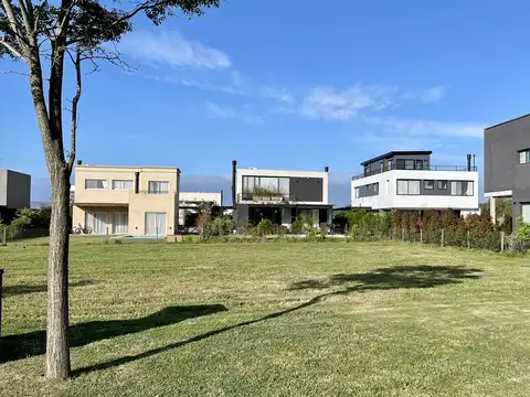 Lote interno en venta en Araucarias Puertos del Lago