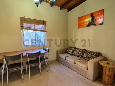 VENTA PH 4 AMBIENTES CON PATIO Y TERRAZA - BERNAL OESTE