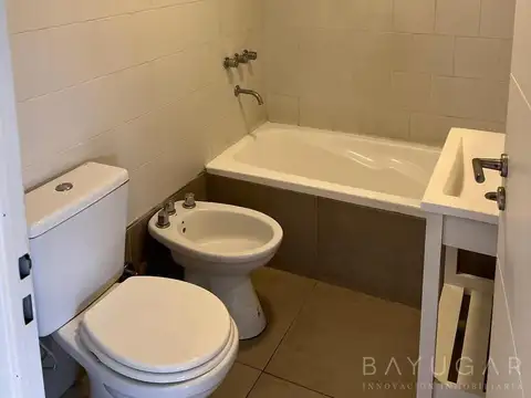 Departamento en Alquiler con 1 cocheras