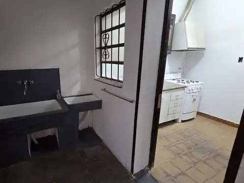 Alquiler PH 2 ambientes Sin Expensas con Terraza Propia.En Villa Lugano