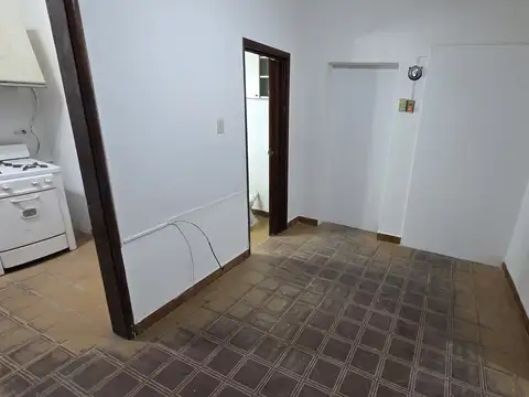 Depto Tipo Casa 2 ambientes con 1 baño