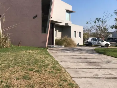 Casa en Alquiler de 3 dormitorios