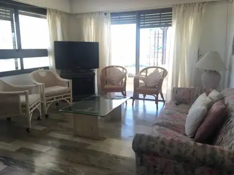 Departamento en Alquiler Temporal de 4 ambientes