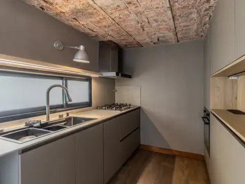 Depto Tipo Casa en Venta en Flores, USD 192.000