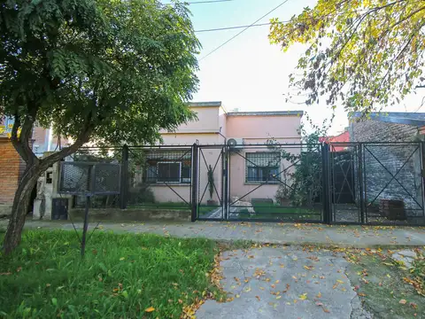 VENTA 4 AMB EN BURZACO CON JARDIN Y POTENCIAL