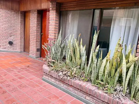Depto Tipo Casa en Venta de 4 ambientes
