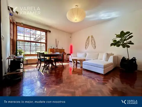 Casa 5 ambientes con 3 baños