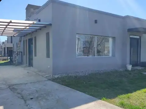 Casa en Alquiler de 3 dormitorios