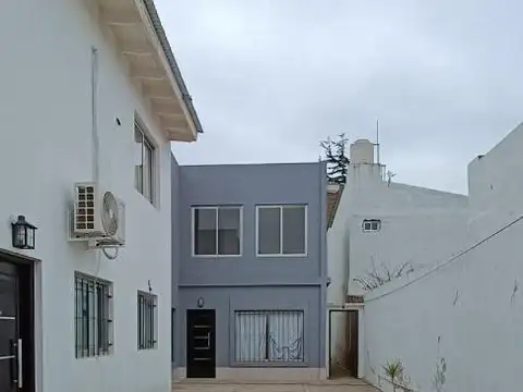 Depto Tipo Casa en Venta en Castelar Norte, USD 55.000