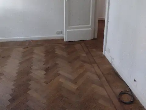 Dr A Alsina 3200, Piso 2