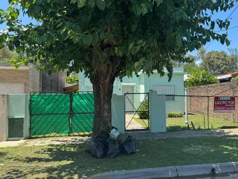 Hermosa casa en VIilla de Mayo!