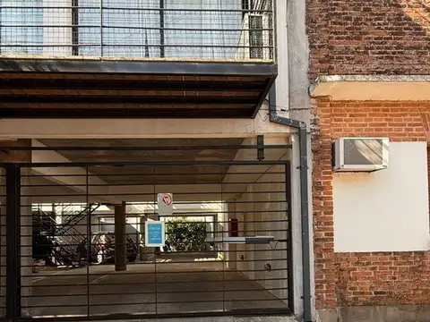 Cochera en zona centrica en VENTA