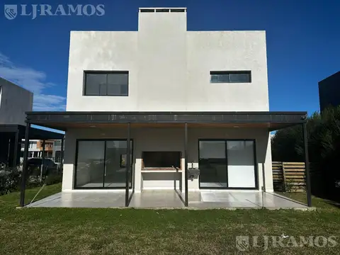 Casa en Alquiler de 3 dormitorios