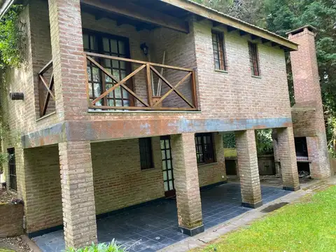 Casa 4 ambientes con 4 baños