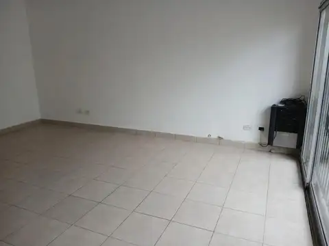 Dúplex - Anticipo de USD 30.000 y cuotas.