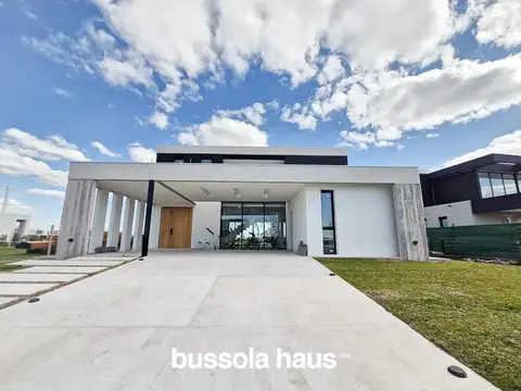 Costas Puertos del Lago