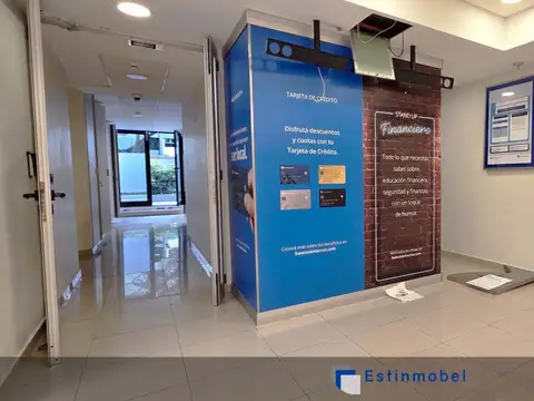 LOCAL DE 254 M2 MAS PATIO EN RETIRO