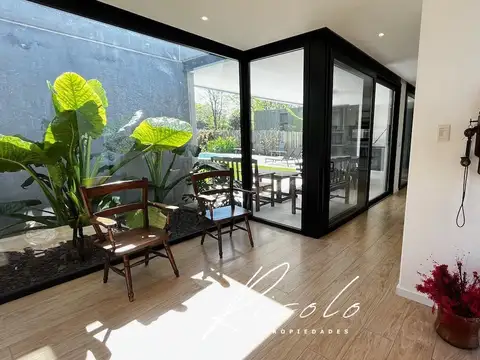 Casa 6 ambientes con 3 baños