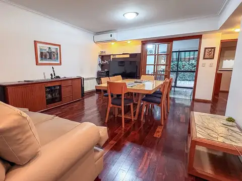 Casa 7 ambientes con 2 baños