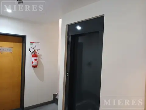 Oficina en Alquiler de 200 m2 en Lomas de San Isidro