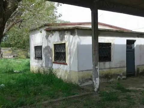 Casa 3 ambientes con 1 baño