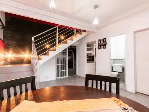 Casa en Venta con 4 cocheras