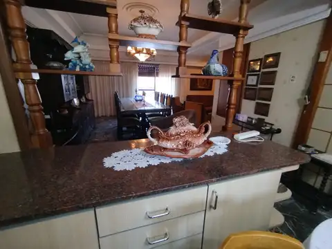 Casa en alquiler de 3 dormitorios en Banfield