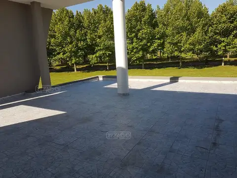 Casa en Venta al Oeste