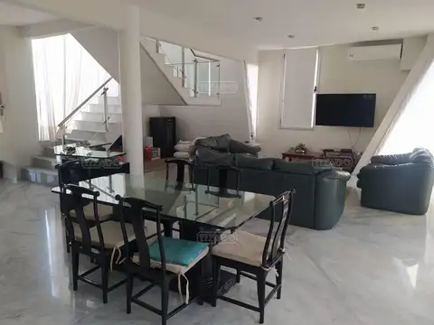 Casa en Venta en El Nacional Club De Campo, USD 485.000