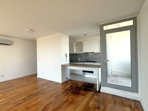 Av Candido Carballo 200, Piso 5