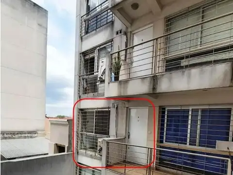 Suipacha 163 , Piso 2