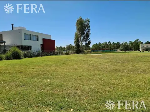Venta de lote en Club Miralagos 2