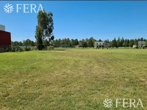 Venta de lote en Club Miralagos 2