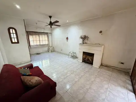 Depto Tipo Casa en Venta en Villa Dominico, USD 56.000